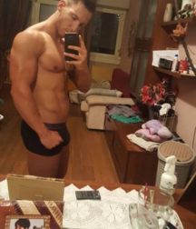 selfie boys 015 59ca263a3603d.png