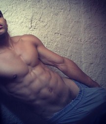 Ric sexy body  5a0475d4a3ca9.jpg