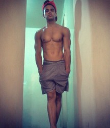 Ric sexy body  5a0475d6681be.jpg