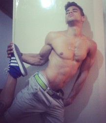 Ric sexy body  5a0475d886824.jpg