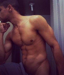 Ric sexy body  5a0475da7a7fa.jpg