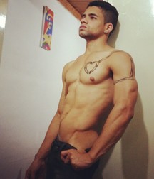 Ric sexy body  5a0475efa5779.jpg