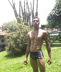 Ric sexy body  5a0475fa9eed7.jpg