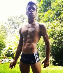 Ric sexy body  5a0475ff85ba5.jpg