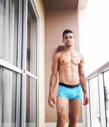 Ric sexy body  5a047603405e4.jpg