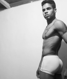 Ric sexy body  5a047612a690d.jpg
