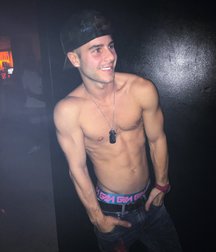 Allen King sexy porn 5a0584f29b508.jpg