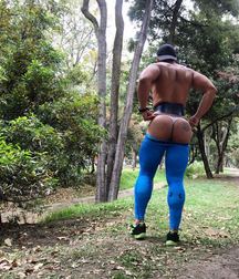Huge Butt  5a0c7b6e68761.jpg
