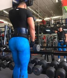 Huge Butt  5a0c7b82af6ec.jpg