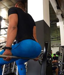 Huge Butt  5a0c7b9729ca2.jpg