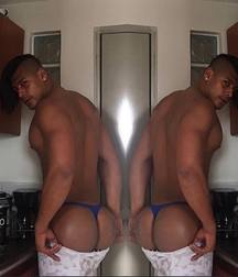 Huge Butt  5a0c7b991b7a0.jpg