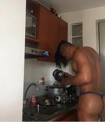 Huge Butt  5a0c7ba9c2642.jpg