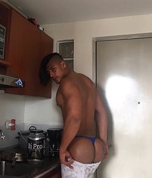 Huge Butt  5a0c7bbd20889.jpg