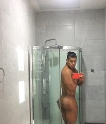 Huge Butt  5a0c7bbeed4ee.jpg