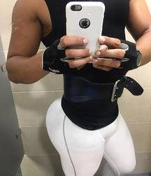 Huge Butt  5a0c7be5b7781.jpg