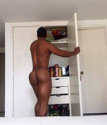 Huge Butt  5a0c7bfde7792.jpg