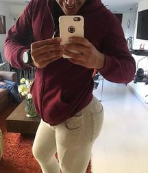 Huge Butt  5a0c7c015d997.jpg