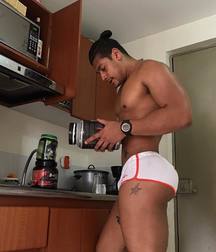Huge Butt  5a0c7c063066e.jpg