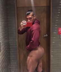 Huge Butt  5a0c7c0cdf1c0.jpg