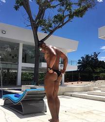 Huge Butt  5a0c7c10714c8.jpg