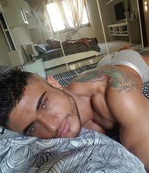 Diego Lauzen hot photos 5a0f0d3bd060d.jpg