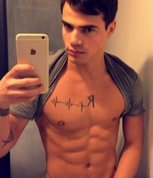 Selfie boy 016 5a1334dda4980.jpg