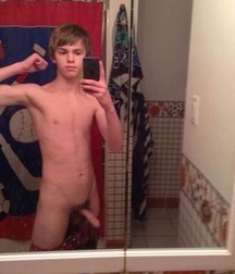 Selfie boy 016 5a1334fa63c2c.jpg