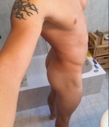 Blonde Gay Porn Model  5a156b18e56c0.jpg