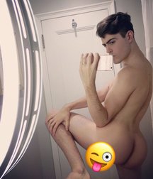 Hot ass bottom Michael Walker 5a246603116d9.jpg