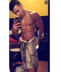 Sexy Anthony  Gymnast 5a2febe051617.jpg