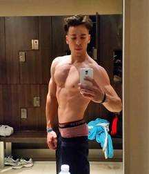 Muscle sexy boy  5a84847954a2a.jpg