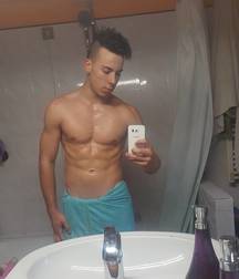 Muscle sexy boy  5a84848791f0c.jpg