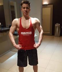 Muscle sexy boy  5a8484a588c22.jpg
