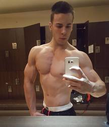 Muscle sexy boy  5a8484bd1c27a.jpg