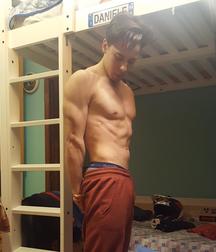 Muscle sexy boy  5a8484eb5dbeb.jpg
