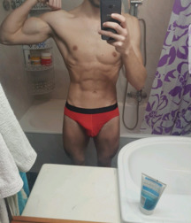 Hot Twink boy  5a8567f85a20e.jpg