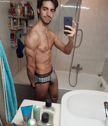 Hot Twink boy  5a85692d1c3fb.png