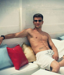 Nice boy  5a8b351f56817.png