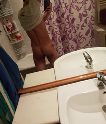 Cute muscle guy 5a994735bc61b.jpg