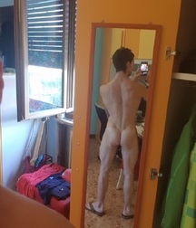 Cute muscle guy 5a99474691c37.jpg