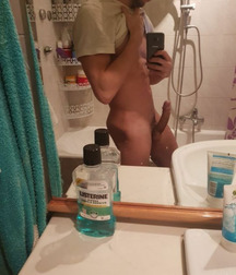 Cute muscle guy 5a99474bee715.jpg
