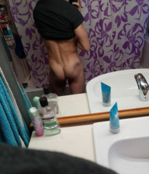 Cute muscle guy 5a9947565ee77.jpg