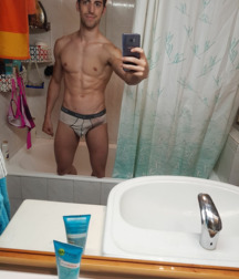 Cute muscle guy 5a99475a898e6.jpg