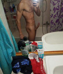 Cute muscle guy 5a99476dc4870.jpg