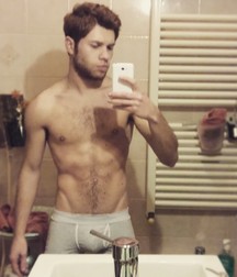 Sexy red boy 5aa7b99662fe3.jpg
