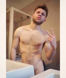 Sexy red boy 5aa7b9a107993.jpg