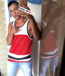 HOT AND HORNY LATIN BOY - MORENO 5b0859245e61c.jpg