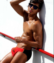 YOUNG SEXY GUY  5b12e934a6153.png
