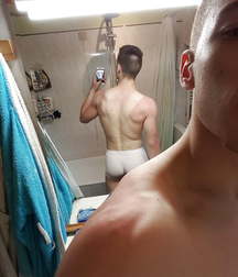 SEXY TWINK BODYBUILDER 5b81889d9eecb.jpg