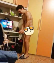 SEXY TWINK BODYBUILDER 5b8188b516d3c.jpg